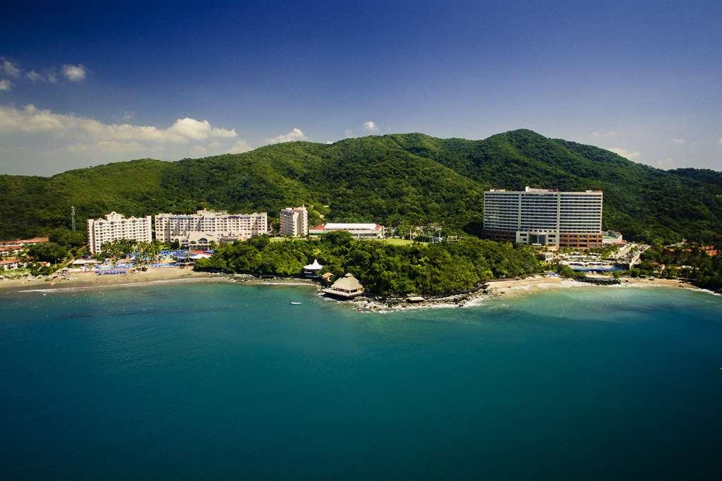 Azul Ixtapa Grand All Inclusive Suites - Spa & Convention Center Εξωτερικό φωτογραφία The Royal Hawaiian Hotel