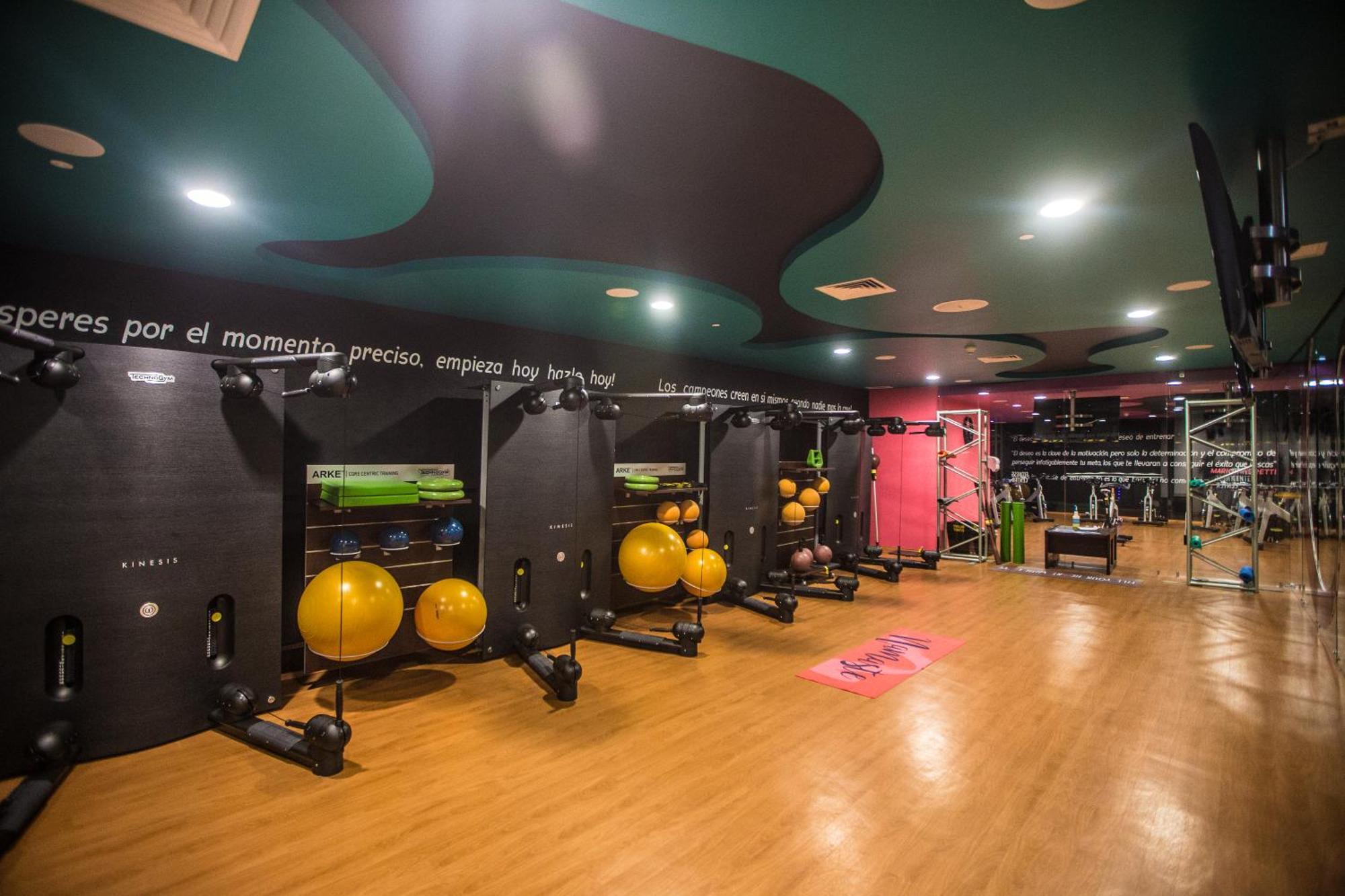 Azul Ixtapa Grand All Inclusive Suites - Spa & Convention Center Εξωτερικό φωτογραφία The gym at the hotel