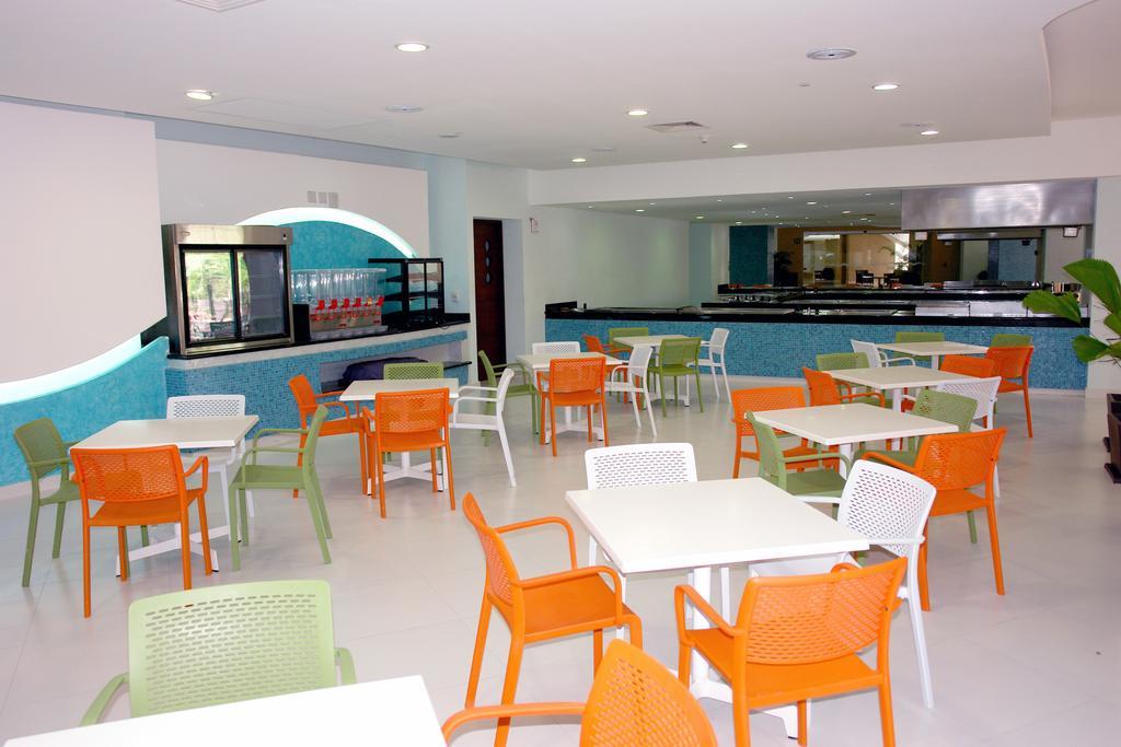 Azul Ixtapa Grand All Inclusive Suites - Spa & Convention Center Εξωτερικό φωτογραφία The cafeteria at the University of the West Indies, Cave Hill Campus